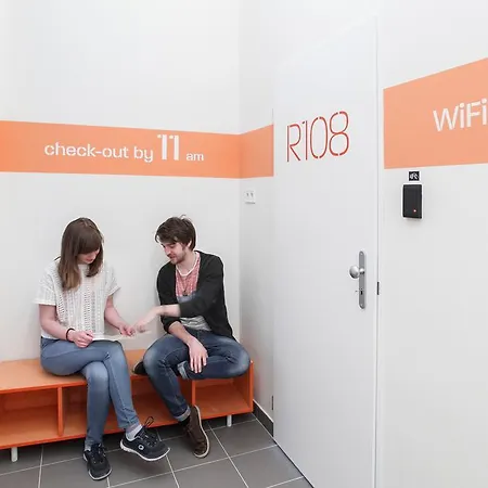 Auberge de jeunesse Avenue *